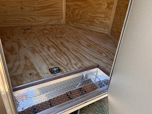 Remolques / Remolque Cerrado Rock Solid Cargo 2025 de 8.5'x24' con 10k de Capacidad y 6'' de Altura Adicional - Product Image 5