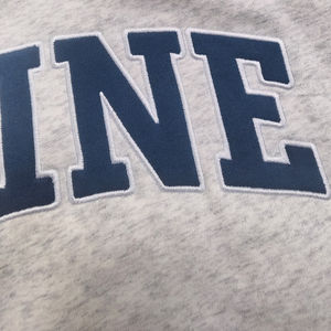 เสื้อผ้าผู้หญิงแบบ OEM/ODM คอเต่า ผ้าฟลีซฝ้าย 100% สำหรับฤดูหนาว น้ำหนักเบา แห้งเร็ว สีตามสั่ง พิมพ์โลโก้ตามสั่ง ระบายอากาศได้ดี - Product Image 4