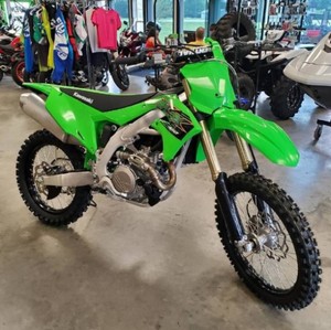 Motocicleta Todoterreno KX 250X, Emocionante Moto de Cross para Aventureros - Product Image 3