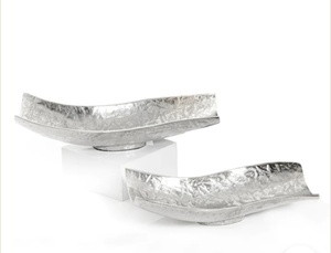 Offre spéciale Plats en métal faits sur mesure Plateau de service Fabulous Look Golden Finishing Plateau de service en métal en aluminium massif - Product Image 2