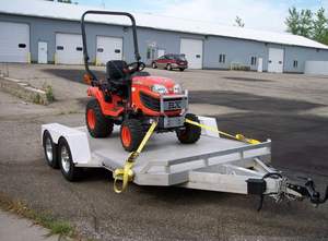 รถแทรกเตอร์คูโบต้า BX23S ขนาดเล็ก ขับเคลื่อน 4 ล้อ พร้อมหัวตักและหัวขุดดิน ขนาด 60 นิ้ว พร้อมเครื่องตัดหญ้า ใช้งานน้อย เครื่องยนต์ดีเซล ทนทาน - Product Image 5