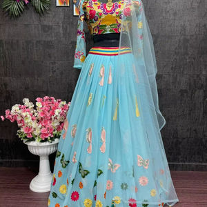 Diseñador Heavy Georgette Lehenga Choli con Chine Sequin Work Net Dupatta para bodas Eventos festivos y ropa de fiesta - Product Image 1