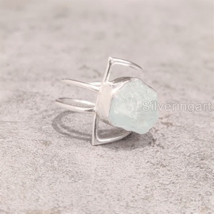 Joyería de piedra en bruto Anillo de mujer Aguamarina natural Piedra preciosa cruda Piedra natal de marzo Joyería de doble banda Anillo de plata esterlina 925 - Product Image 4