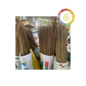 Bâton de balai en fibre de noix de coco solide et léger adapté au nettoyage des sols intérieurs et à l'entretien des jardins extérieurs - Product Image 3