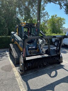 รถตักล้อยางจอห์นเดียร์ 333 พี ราคาประหยัด พร้อมหัวบดไม้สำหรับงานป่าไม้ - Product Image 6