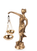 Statue de Thémi, déesse de la Justice / Dame de la Justice à yeux bandés en laiton avec finition antique, hauteur 14 pouces, décoration de ferme