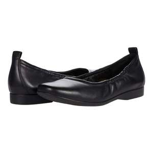 Clarks pour Un Darcey Vibe Flat en cuir noir, taille 8.5, coupe moyenne-B, motif uni - Product Image 1