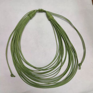 Nouveau collier élégant à plusieurs couches, collier en cordon ciré, collier ras du cou pour les fêtes, broderie de créateur pour femmes - Product Image 1