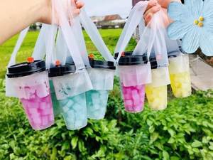 La gelée de noix de coco est faite à partir de lait de coco, de sucre et de poudre d'agar-agar pour former une gelée avec la bonne consistance. - Product Image 5