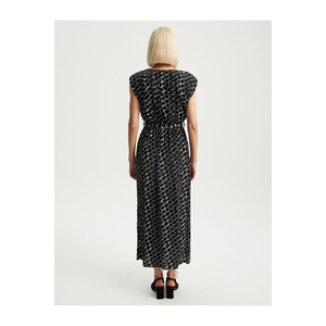 Vestido Maxi de Viscosa BGN con Hombreras y Cintura Fruncida Modelo S23D359 - Product Image 5