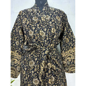 Robe unisexe en laine de yak, imprimé géométrique losanges, luxueuse, motif floral urbain, beige, rouge et vert sarcelle, kimono/robe - Product Image 2