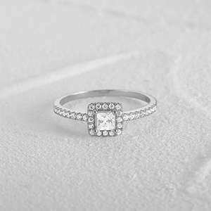 Bague Halo en Or 14K avec Diamant de Laboratoire Taille Princesse, Bijoux Fins en Gros, Bague Minimaliste pour Anniversaire et Fiançailles, OEM - Product Image 2