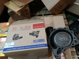 ปั๊มน้ำเครื่องยนต์ EX300-3 HITACHI ปั๊มน้ำ6SD1 1-13610944-0ชิ้นส่วนเครื่องจักรก่อสร้าง - Product Image 2