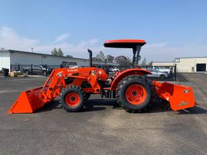 Tractor Kubota GR2100 4x4 en Oferta, Mini Tractor Agrícola para Jardín en Venta 2024 - Product Image 3