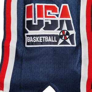 Pantalones cortos de baloncesto de malla personalizados al por mayor con diseño de bolsillos para hombres a precio mayorista - Product Image 3