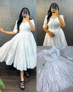 Robe mi-longue évasée et à volants pour femme Unity Luxure, en tissu dobby de coton doux de qualité supérieure - Product Image 3