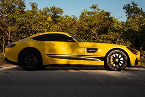 AMG GT Stealth Edition 2021 Inspeccionado, ~8,100 Millas, V8 Biturbo de 523 hp, Equipamiento de Alta Gama, Envoltura Exterior Amarilla - Product Image 6