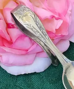 Cuillère pour bébé de haute qualité en acier inoxydable avec poignée plaquée or Cuillère de mariage de l'Inde pour les hôtels de cuisine à domicile et les fêtes - Product Image 5