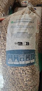 Premium Wood Pellets 6 mm A1 Class EN Plus 15 kg Bagged Heating Fuel for <b>Stove</b> Boiler for sale - Product Image 6