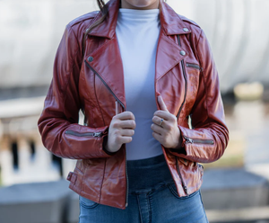 Vente en gros Veste en cuir véritable Slim Fit pour femmes et filles 100% pour femmes - Product Image 1