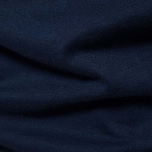 Camiseta de Manga Corta Azul Marino para Hombre con Estampado Geométrico Naranja, Corte Ajustado, Cuello Redondo, 100% Algodón Jersey - Product Image 4