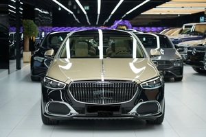 Mercedes-Maybach 5680 Maybach AWD, Tracción en las Cuatro Ruedas, Motor V12 de 8 Cilindros y 6.0L Bi-Turbo, Sedán de Lujo Automático - Product Image 3