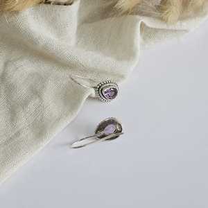 Boucles d'oreilles pendantes en améthyste faites à la main, en argent sterling 925 plaqué or, cadeau pour femme, anniversaire et pierre de naissance de février - Product Image 3