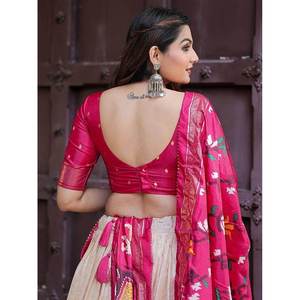 Magnifique Lehenga Choli en soie Dola rose pour les festivals, imprimé numérique, vêtements de scène - Product Image 4