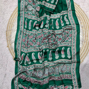 Precio inmejorable para hermosa blusa tradicional con estampado de Sari de satén Crape, blusa étnica clásica de verano de secado rápido para fiesta, informal Regular - Product Image 1