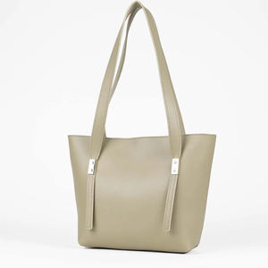 2025 sacs à main en cuir pour dames de haute qualité personnalisés sacs à main et sacs fourre-tout vente en gros sacs à main pour femmes personnalisation à bas prix - Product Image 3