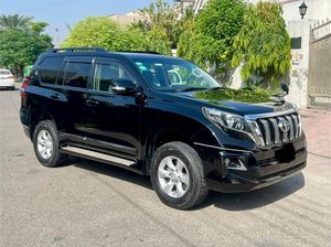 รถยนต์โตโยต้าแลนด์ครุยเซอร์ ปราโด รุ่น KEI เกียร์ธรรมดา/อัตโนมัติ เครื่องยนต์ดีเซล 8 ลิตร รถมือสองสำหรับขาย - Product Image 5