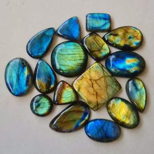 Cabochons de labradorite naturelle de haute qualité, taille ovale, formes variées, tailles mixtes, pierres précieuses pour la fabrication de bijoux - Product Image 1