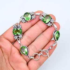Pulsera de amatista verde fresca bohemia de Plata de Ley 925 hecha a mano ajustable ovalada facetada piedra preciosa boda fiesta cristiana - Product Image 1