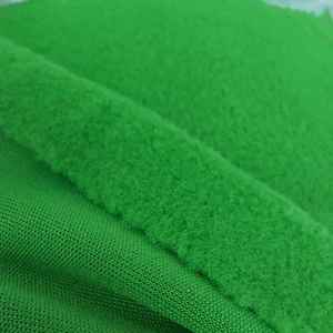 Medias de punto entrelazadas de Spandex de poliéster 94/6, mallas de ropa de fábrica de alta calidad en colores rosa fuerte para tela deportiva - Product Image 6