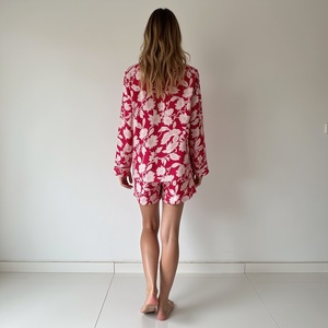 Conjunto de pantalones cortos de viscosa suave y sedosa para mujer, camisa de manga larga, pijama con estampado de flores, traje para el hogar, cierre de cintura elástica para el verano - Product Image 2