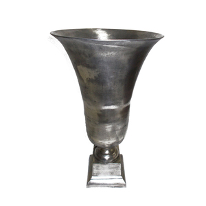 Minimalist Decorative Pedestal Flower Bowl for Wedding Centrepiece Latest Design Handmade <b>Copper</b> Antique Flower Bowl for Bedroom - Product Image 4