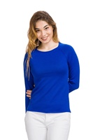Pull en laine mérinos extra fine pour femme Gioconda, fin et élégant, tricoté plat, col rond, logo personnalisable sur le devant