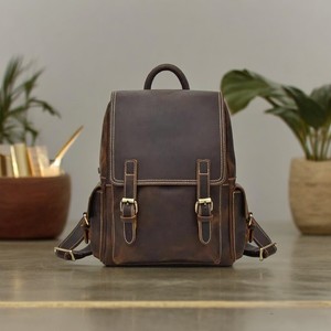 Sac à dos de voyage en cuir de vache sac élégant et décontracté sac d'ordinateur en relief avec logo personnalisé tendance sac à dos pour ordinateur portable en cuir pour hommes - Product Image 1