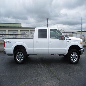 Ford F-250 Super Duty Lariat Crew Cab 4WD 2015 con Transmisión Automática, la Mejor Opción Económica - Product Image 1
