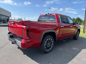 รถกระบะมือสอง รุ่นมาตรฐาน 0224 2025 ลิมิเต็ด เอชวี ลิมิเต็ด เอชวี 4 ประตู ครูว์แม็กซ์ แค็บ ปิ๊กอัพ เอสยูบี - Product Image 4