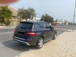 2014 Mercedes-Benz ML400 V6เครื่องยนต์เทอร์โบ AWD ขับเบาะหนังตกแต่งภายในสีเข้มพร้อมระบบควบคุมความเร็วคงที่ - Product Image 6
