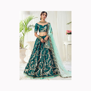 Belle broderie sur saree de style lehenga nuptiale avec dupatta avec perles de verre en cristal embellies dabka travail pour mariage - Product Image 5