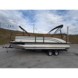 Harris Cruiser 230 SL 2026, Casco de Fibra de Vidrio, Ancho de 8'6'', Motor Fuera de Borda, Barco a Gasolina - Product Image 2