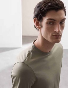 Camiseta de algodón suave para hombre, ropa informal, ropa personalizada para gimnasio diario, viaje, salón, traje de moda, proveedor al por mayor - Product Image 4