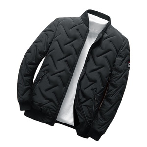 2024 nueva Parka de invierno para hombre, chaqueta cálida informal con cuero sólido impermeable XL, cierre de cremallera calentado, estilo Bomber - Product Image 6