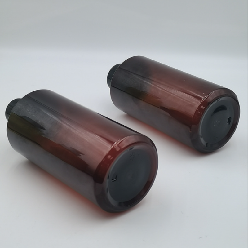 สีน้ำตาล