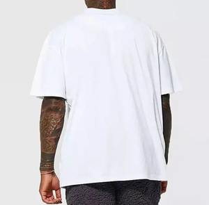 เสื้อยืดผู้ชายพิมพ์ลายโลโก้พลัสไซส์พร้อมคุณสมบัติระบายอากาศ - Product Image 6