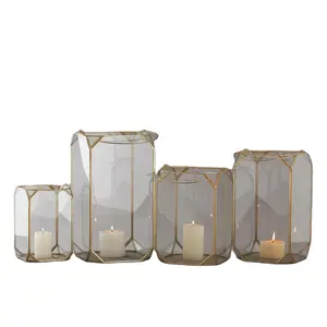 装饰热卖金属玻璃飓风灯笼用于家庭装饰婚礼装饰使用金色灯笼飓风