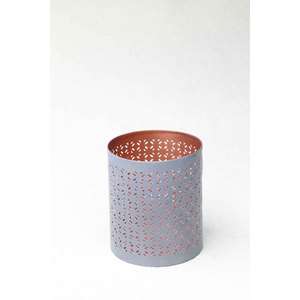 Bougeoir décoratif givré en métal de haute finition de conception moderne pour l'éclairage de mariage et de Noël utilisation argentée de finition - Product Image 2