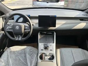 Auto Usado 2024 DM-i PHEV, 55 KM de Autonomía EV, 1.74L/100km, Automático, Asientos de Cuero, Llantas de Aleación R17, Portaequipajes de Techo, Alta Velocidad, NOA, Auto Familiar - Product Image 6